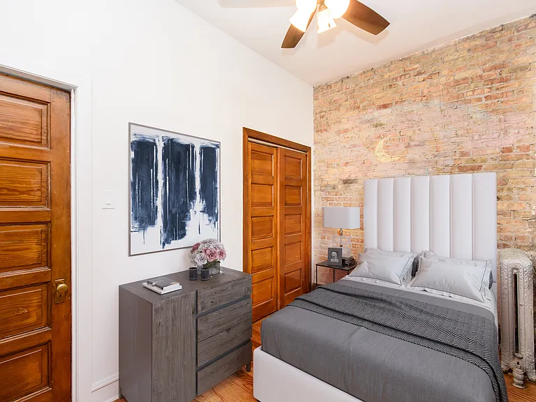 1008 W Altgeld St #10 — Photo 5