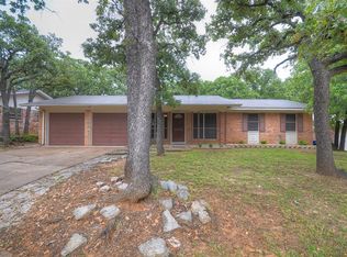 49 Somerset Ter, Bedford, TX 76022