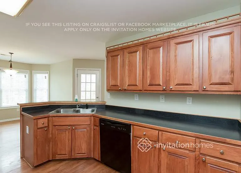 3640 Cedar Springs Ln — Photo 8