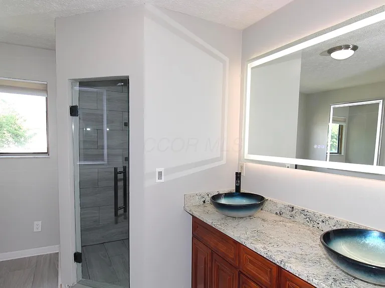 2515 Pressmen Dr — Photo 26