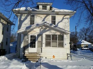 800 Riehl St, Waterloo, IA 50703