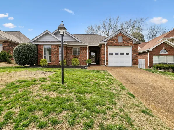 2909 Chapelwood Dr, Hermitage, TN 37076