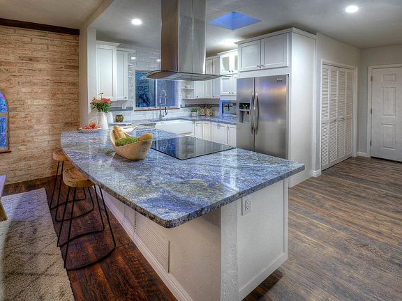 2nd image of 4708 E Apple Valley Pl