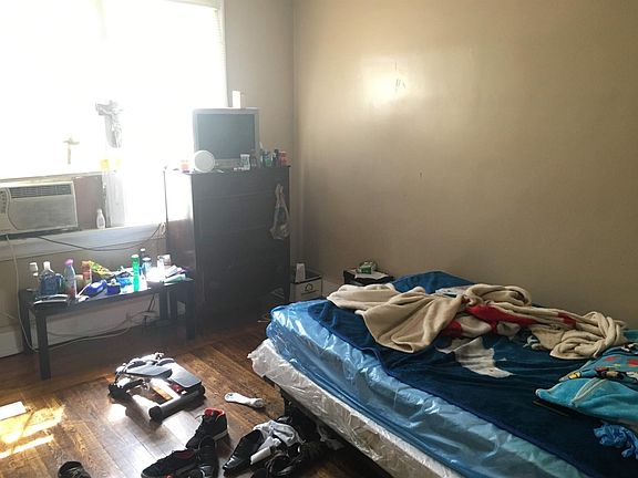 4th image of 4809 Glenway Ave