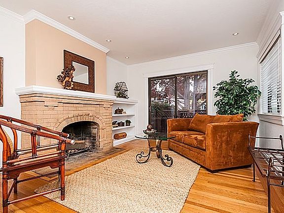 4th image of 816 Jefferson Ct #1