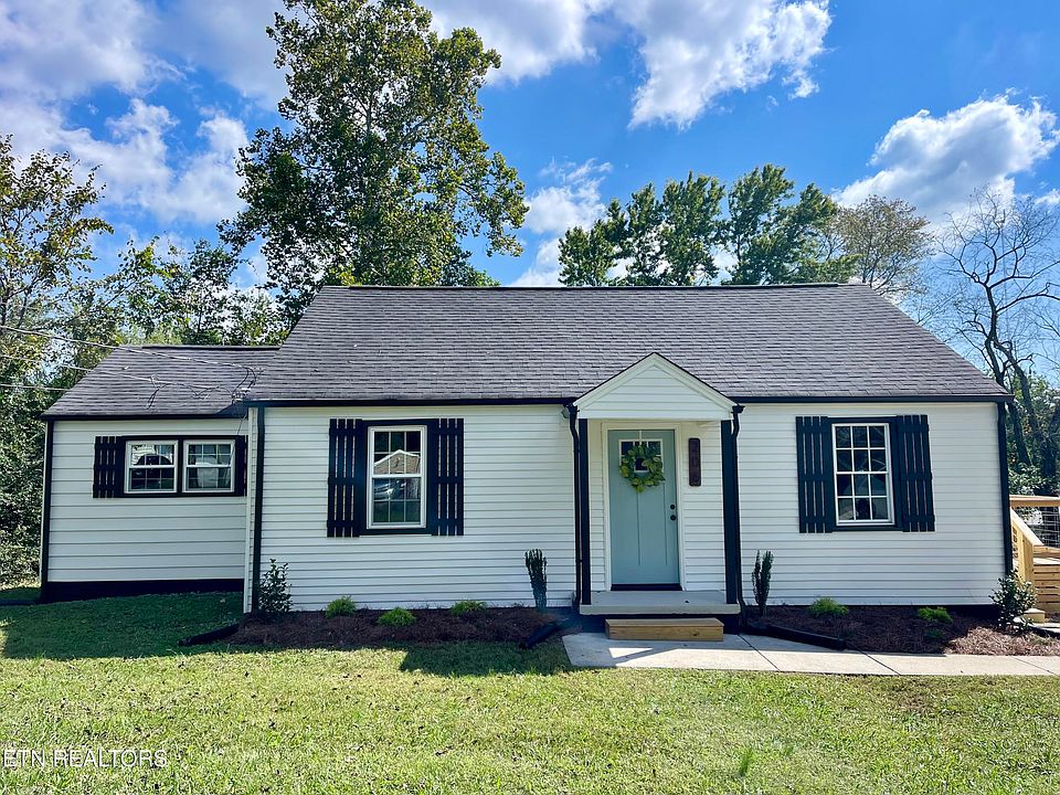 1st image of 206 N Laurel Cir