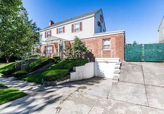 2nd image of 85-56 212th St