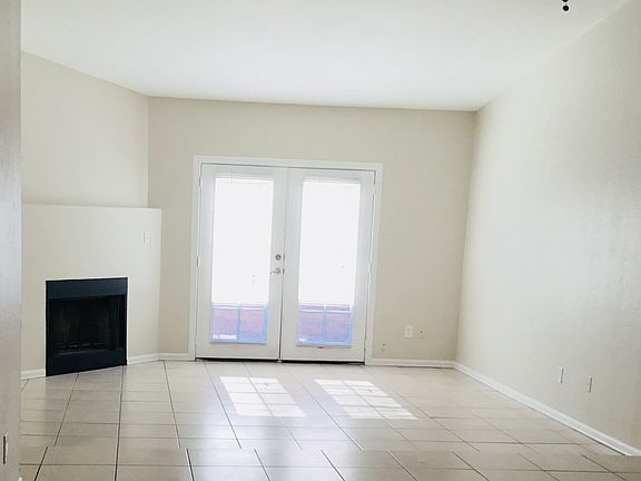2nd image of 2405 W Avalon Dr