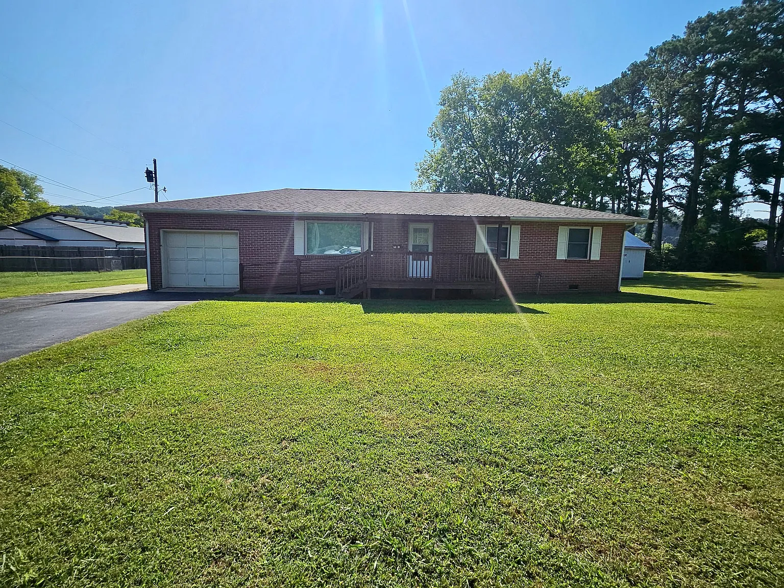 3 bed, 1656 sqft, $1,700 — Photo 1