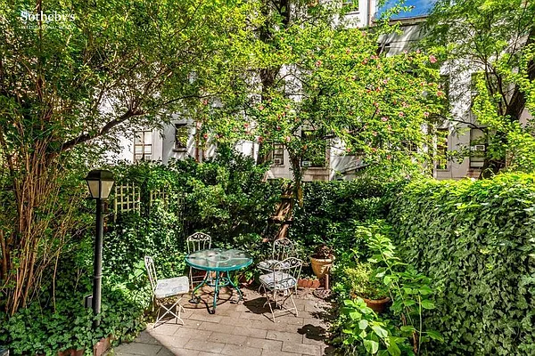 Rented by Sotheby's International Realty | media 45