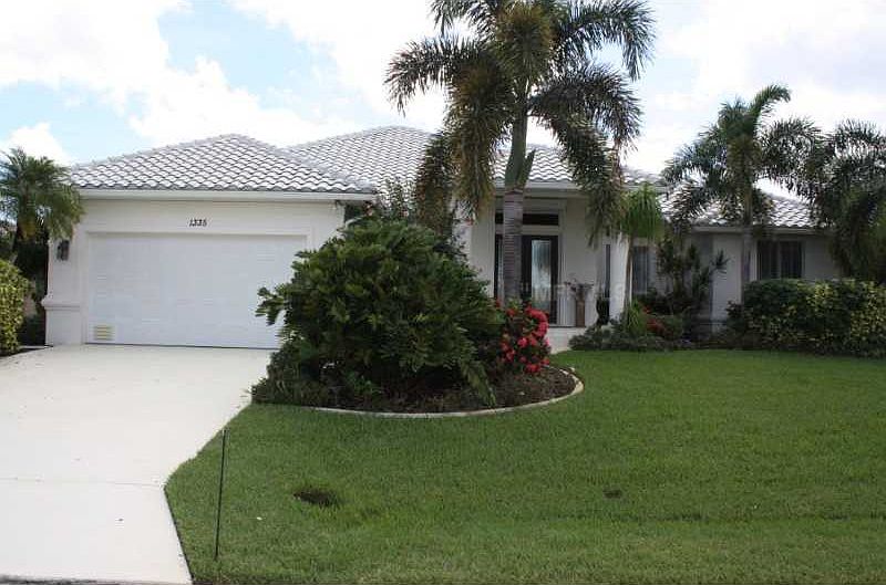 1st image of 1335 Thrasher Dr