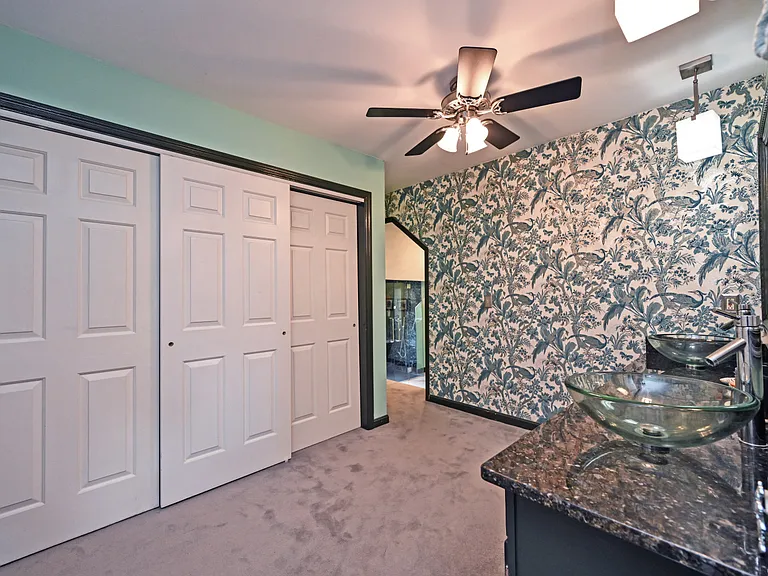 12046 Timberlake Dr — Photo 36