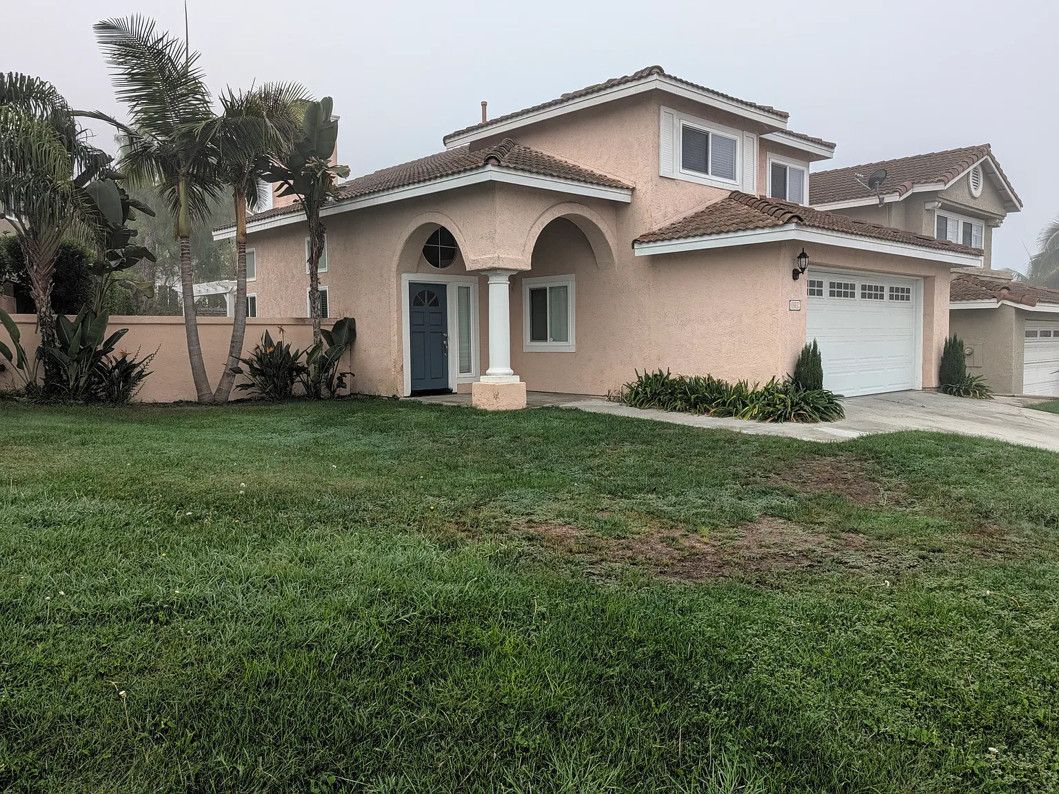 3 bed, 2.5 bath, 1618 sqft, $3,500 — Photo 2