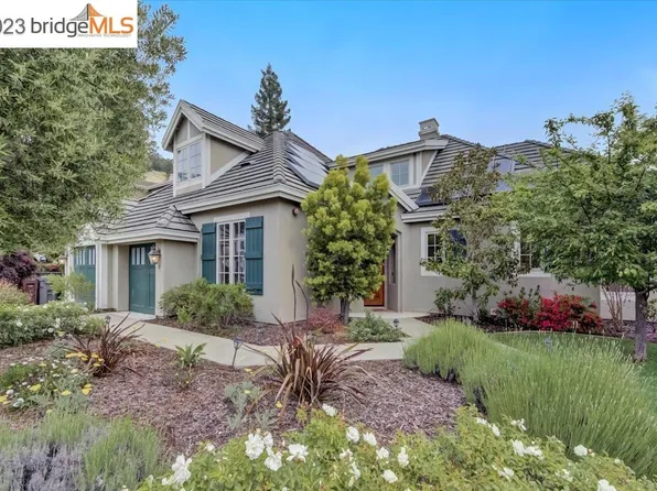 2 Woodside Glen Ct, Oakland, CA 94602