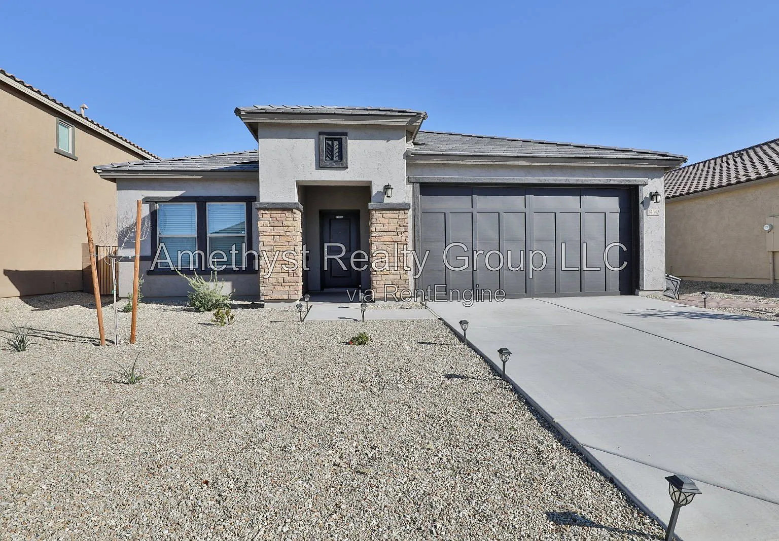 4 bed, 2.0 bath, 2151 sqft, $2,295 — Photo 1
