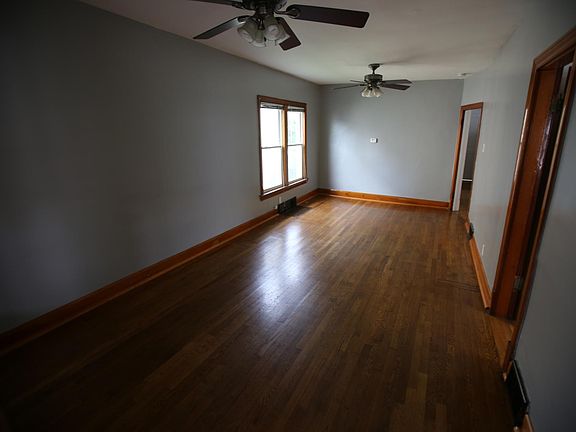 2nd image of 4452 N Melvina Ave