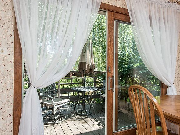 5th image of 8805 Oakwood Dr