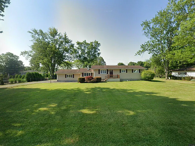 35 Lelar St — Photo 1