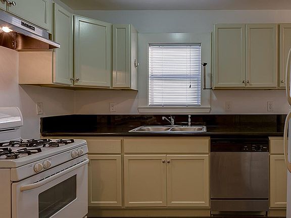 5th image of 6128 Llano Ave #6130
