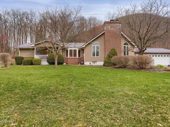 12670 Renovo Rd, Renovo, PA 17764
