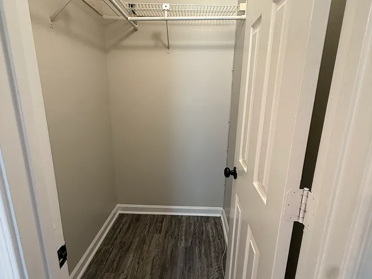 411 Baltic Ct — Photo 14