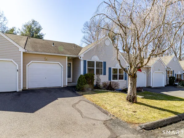 872 Glacier Way #872, Southington, CT 06489