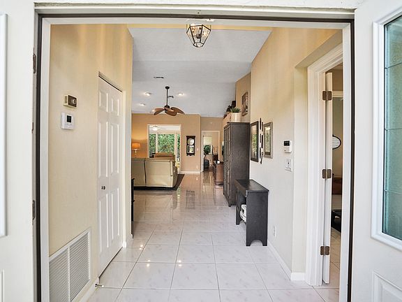 3rd image of 4800 Yardarm Ln