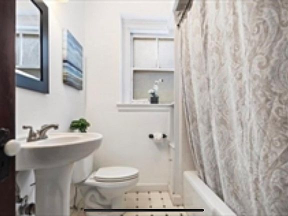 3rd image of 19 Dane St #1
