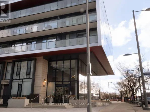 180 Mill St #S560, Toronto, ON M5A 0S7
