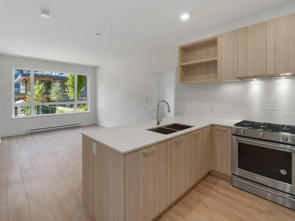 741 Anskar Ct #103, Coquitlam, BC V3J 4J2