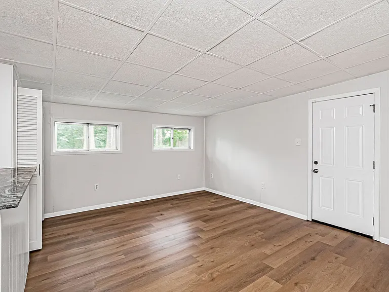 8131 Sholar Dr — Photo 6