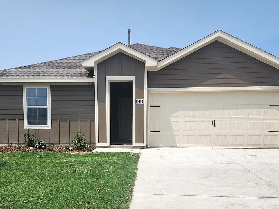 1st image of 1218 Breezy Oak Dr