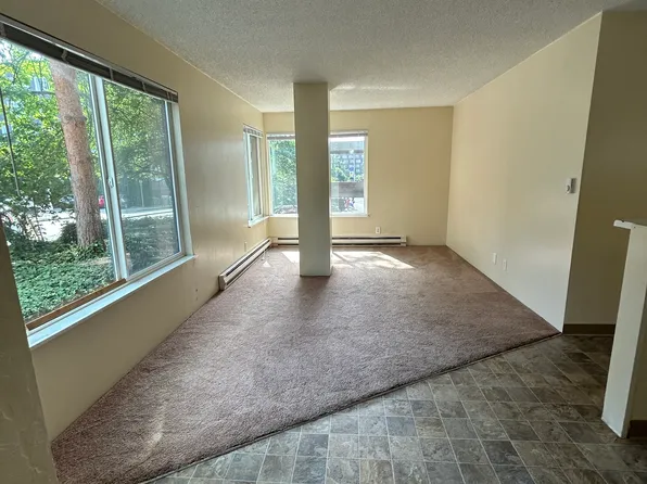 4115 11th Ave NE #1009, Seattle, WA 98105
