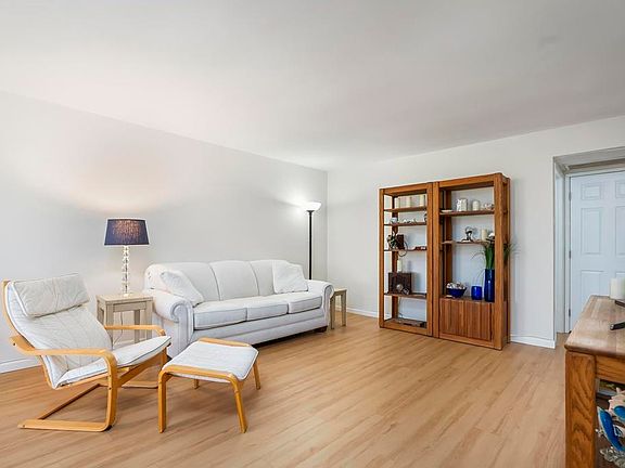 5th image of 6878 Navajo Rd Unit 36