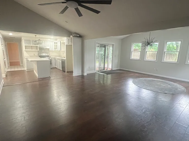 3634 Runnymede Blvd — Photo 21