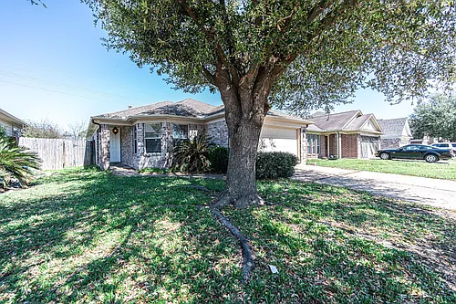 19538 Narcissus Brook Ln Photo 1