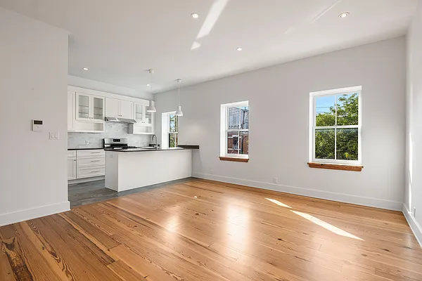 Sold by Engel and Völkers Brownstone Brooklyn | media 13