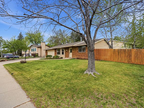 3rd image of 8917 S Powderhorn Dr E