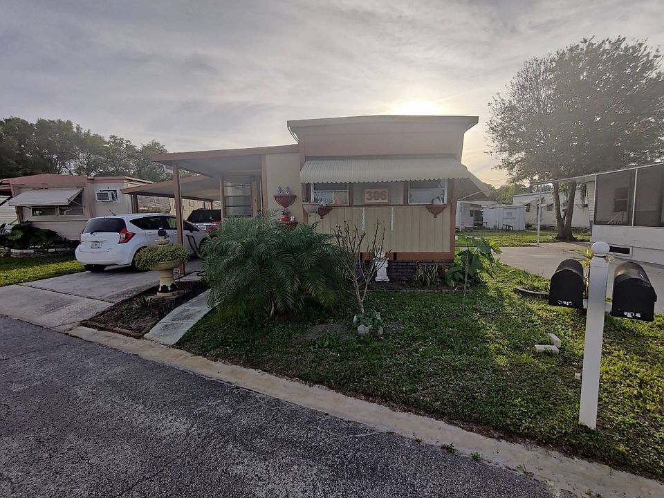 1st image of 4000 24th St N #306