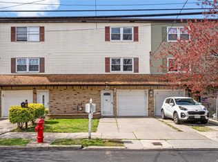 574 Greeley Ave, Staten Island, NY 10306