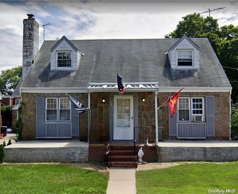 1st image of 581 Langley Avenue