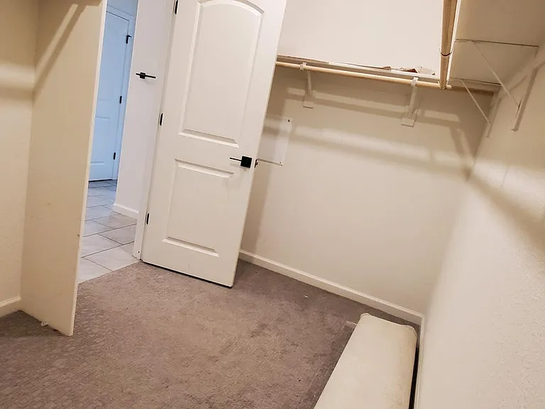 2433 Buzz Aldrin Way — Photo 35