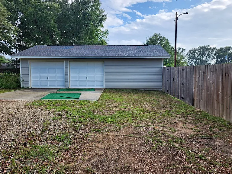 2315 Reva Cir — Photo 4
