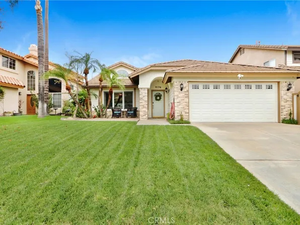 9174 Desert Acacia Ln, Corona, CA 92883