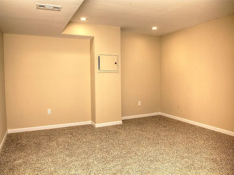 3859 Folsom Ave — Photo 11