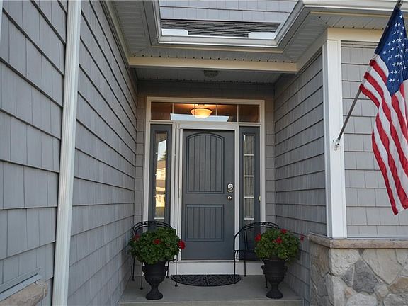 2nd image of 2050 S Bailiwick Ln
