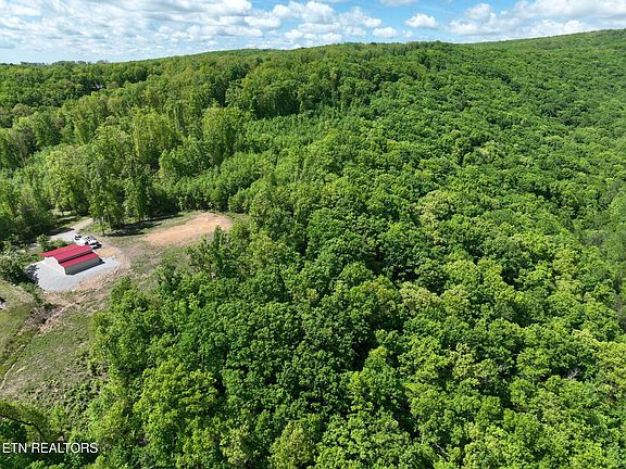 4th image of Lower Eagles Nest Rd