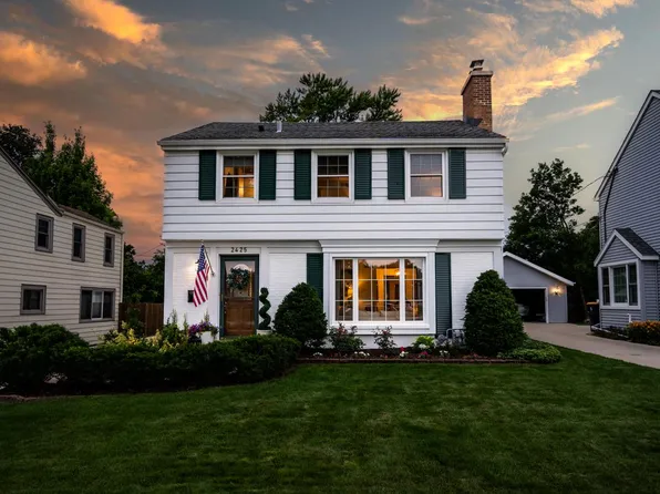 2425 North 90th STREET, Wauwatosa, WI 53226