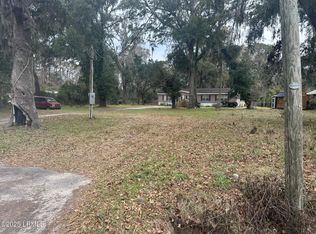 32 Glaze Dr, Beaufort, SC 29906