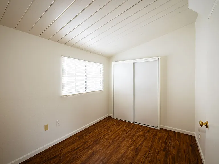 2021 Garnet Ave — Photo 11